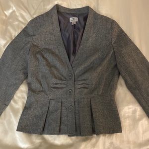 Gray pleated blazer